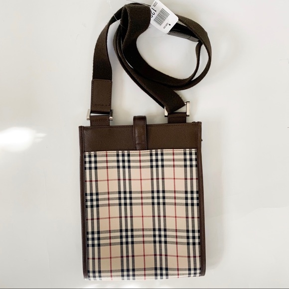- 🥰Pretty🥰BURBERRY BEIGE CROSSBODY - Picture 6 of 16